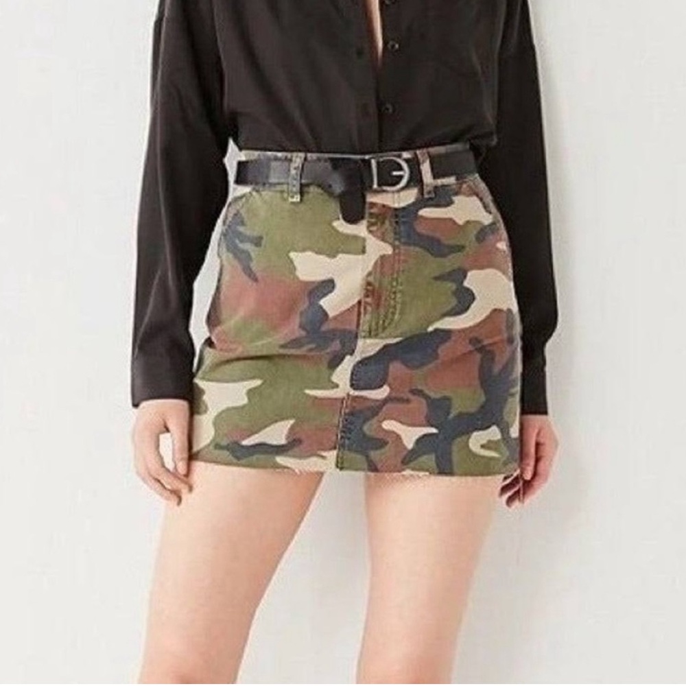 Urban Outfitters BDG Camo Print Mini Skirt Size S